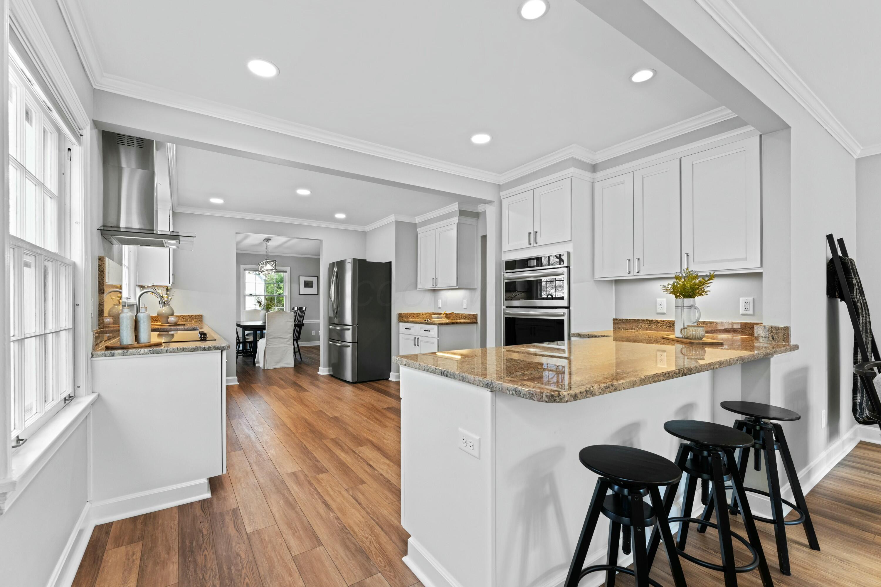 2597 York Road Upper Arlington, OH 43221 - Photo 22 of 71 Kitchen
