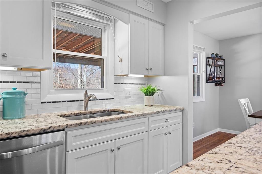 112 Lovi Road Baden, PA 15005 - Photo 16 of 46 Gallery Image 16