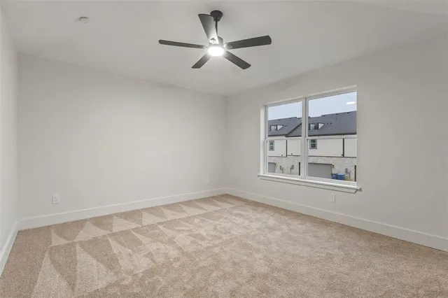 $2,400 | 4323 Fayetteville Avenue, Rowlett, TX 75089