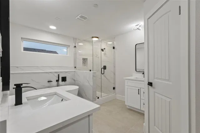 $2,400 | 4323 Fayetteville Avenue, Rowlett, TX 75089