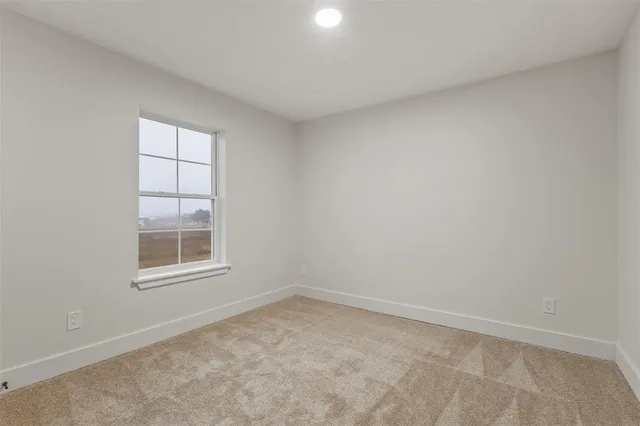 $2,400 | 4323 Fayetteville Avenue, Rowlett, TX 75089