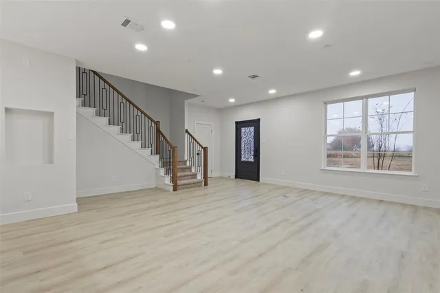 $2,400 | 4323 Fayetteville Avenue, Rowlett, TX 75089