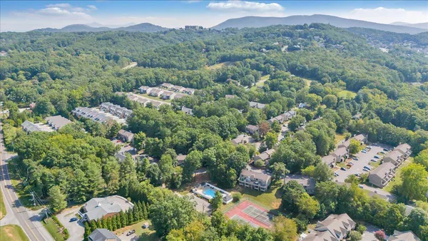 $187,500 | 7104 Pine Court Southwest, Roanoke, VA 24018