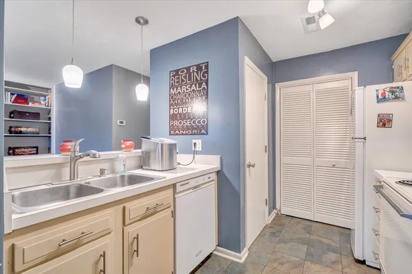 $187,500 | 7104 Pine Court Southwest, Roanoke, VA 24018