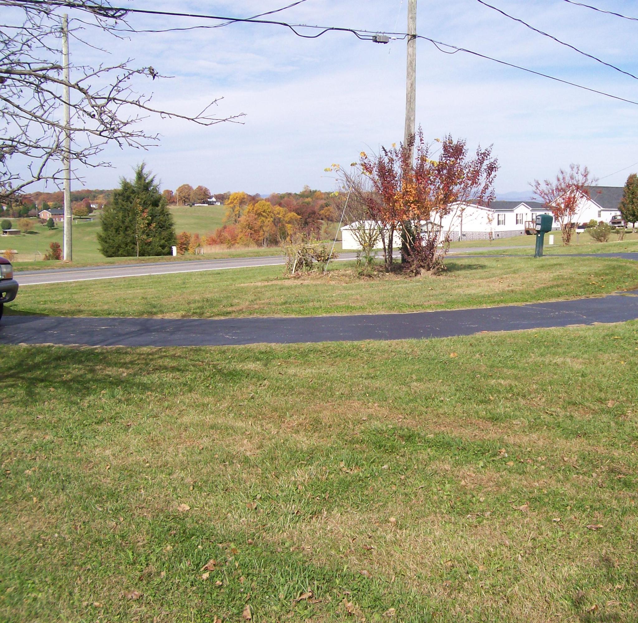 482 Webster Road Glade Hill, VA 24092 - Photo 12 of 30 PAVED DRIVE