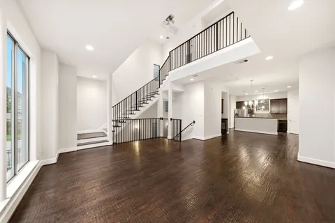 $395,000 | 2706 Leeland Street, Houston, TX 77003