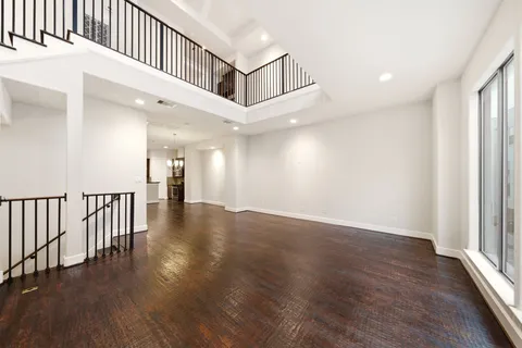 $395,000 | 2706 Leeland Street, Houston, TX 77003