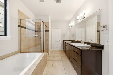 $395,000 | 2706 Leeland Street, Houston, TX 77003