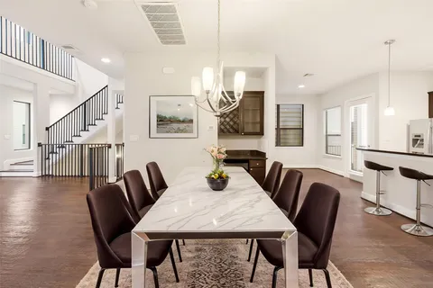 $395,000 | 2706 Leeland Street, Houston, TX 77003