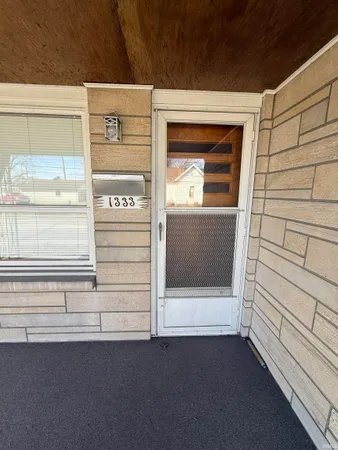 $1,300 | 1333 Hart Street, Vincennes, IN 47591