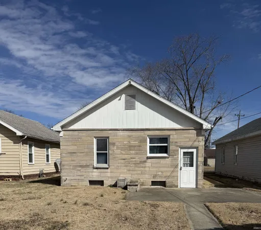 $1,300 | 1333 Hart Street, Vincennes, IN 47591