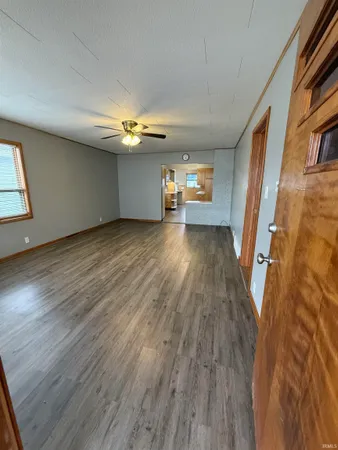 $1,300 | 1333 Hart Street, Vincennes, IN 47591
