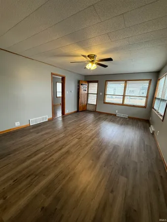 $1,300 | 1333 Hart Street, Vincennes, IN 47591