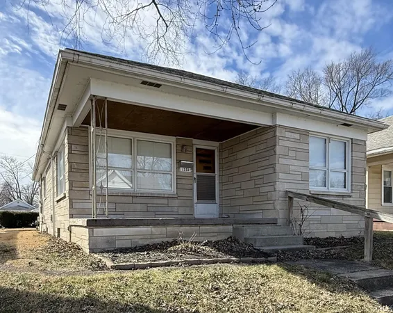 $1,300 | 1333 Hart Street, Vincennes, IN 47591