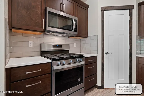 $529,900 | 2 East Valley Street South, Oldtown, ID 83822