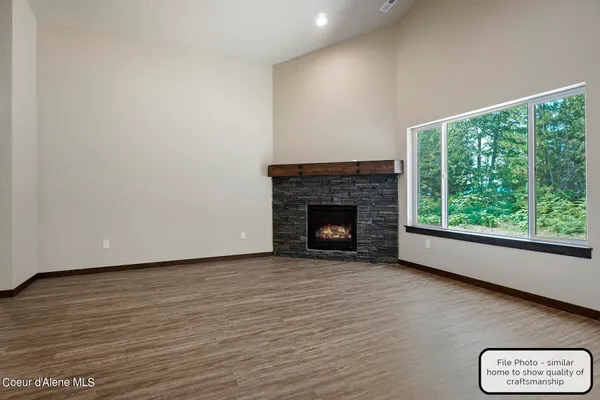 $529,900 | 2 East Valley Street South, Oldtown, ID 83822