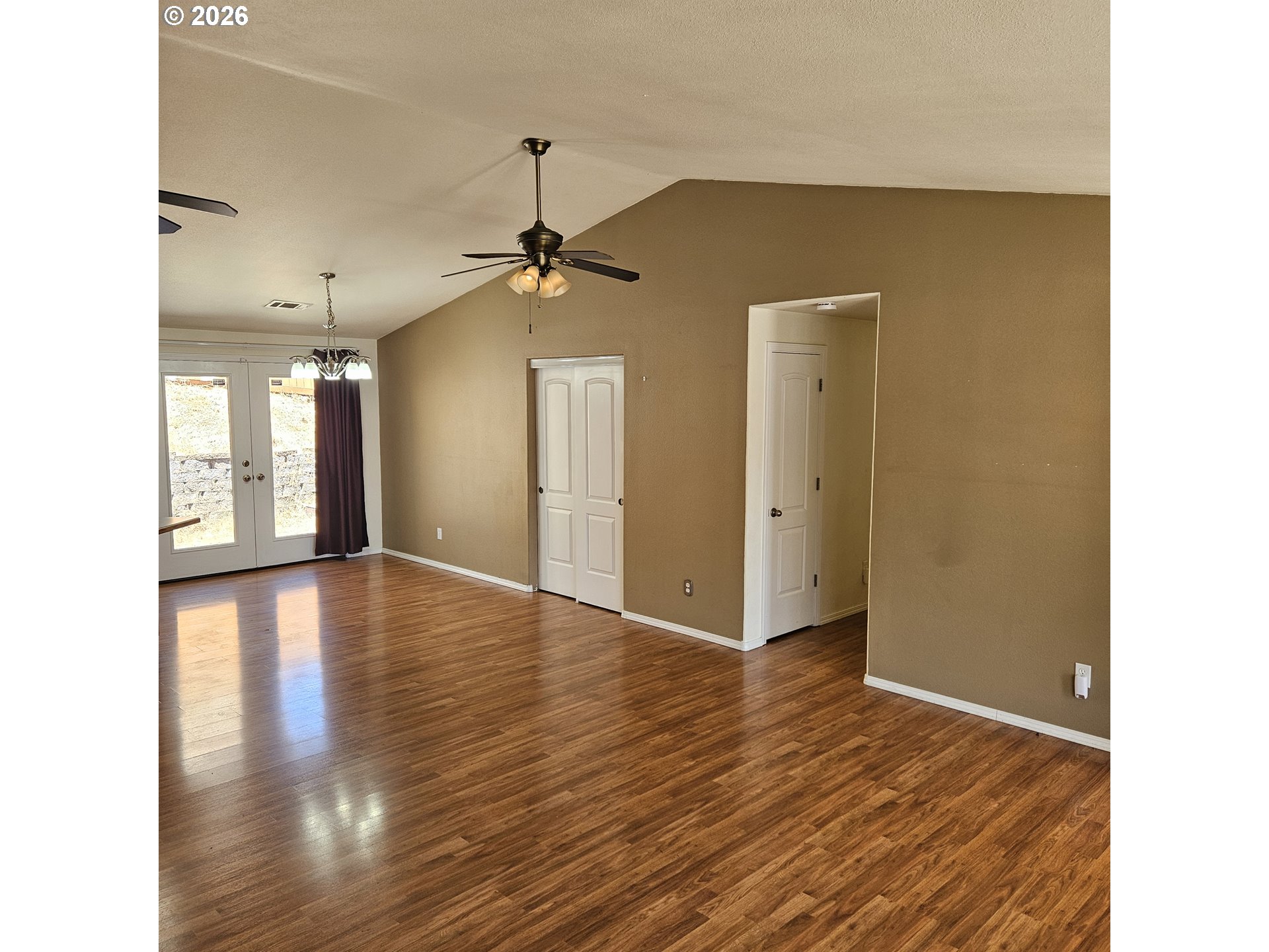 202 Northeast Plum Ridge Drive Winston, OR 97496 - Photo 4 of 24