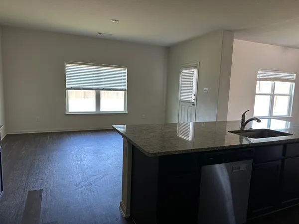 $1,850 | 225 Allington Circle, Jarrell, TX 76537