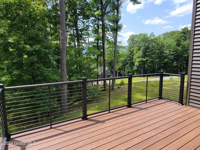 $699,000 | 30 Hill Crest Lane, Unit 11, Lake George, NY 12845