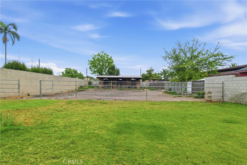 456 West Bennett Street Compton, CA 90220 - Photo 10 of 13 a view of a yard