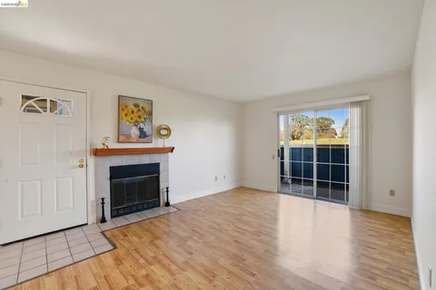 $399,000 | 54 Glenwood, Hercules, CA 94547