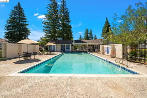 $399,000 | 54 Glenwood, Hercules, CA 94547