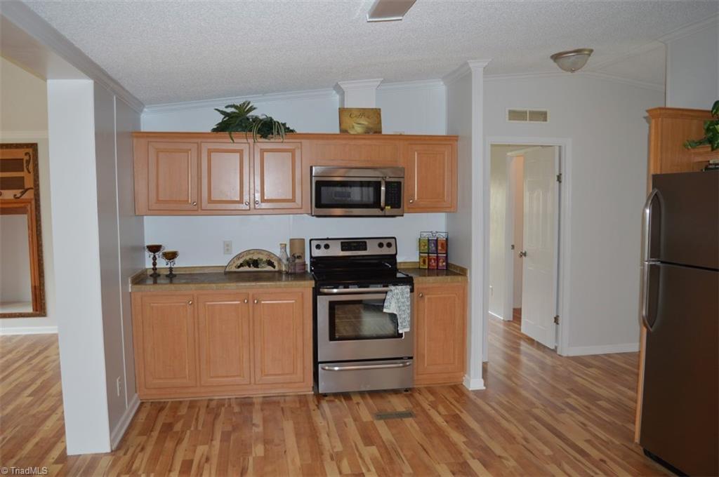 999 Rockingham Lake Road Reidsville, NC 27320 - Photo 13 of 30 Gallery Image 13