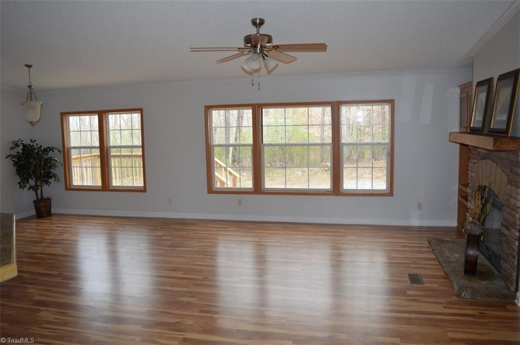 999 Rockingham Lake Road Reidsville, NC 27320 - Photo 3 of 30 Gallery Image 3