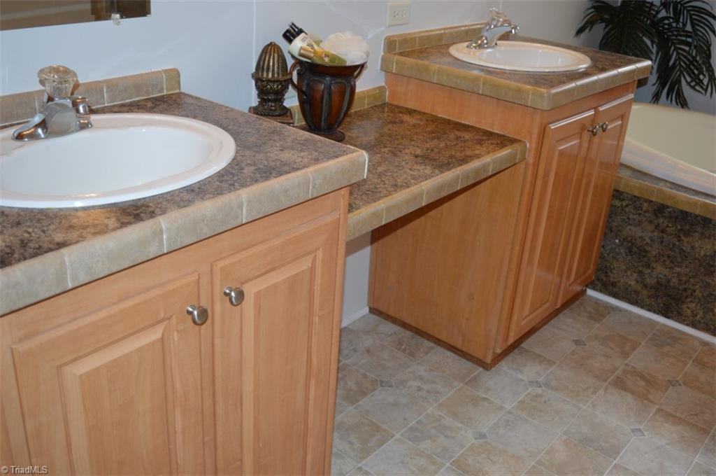 999 Rockingham Lake Road Reidsville, NC 27320 - Photo 22 of 30 Gallery Image 22
