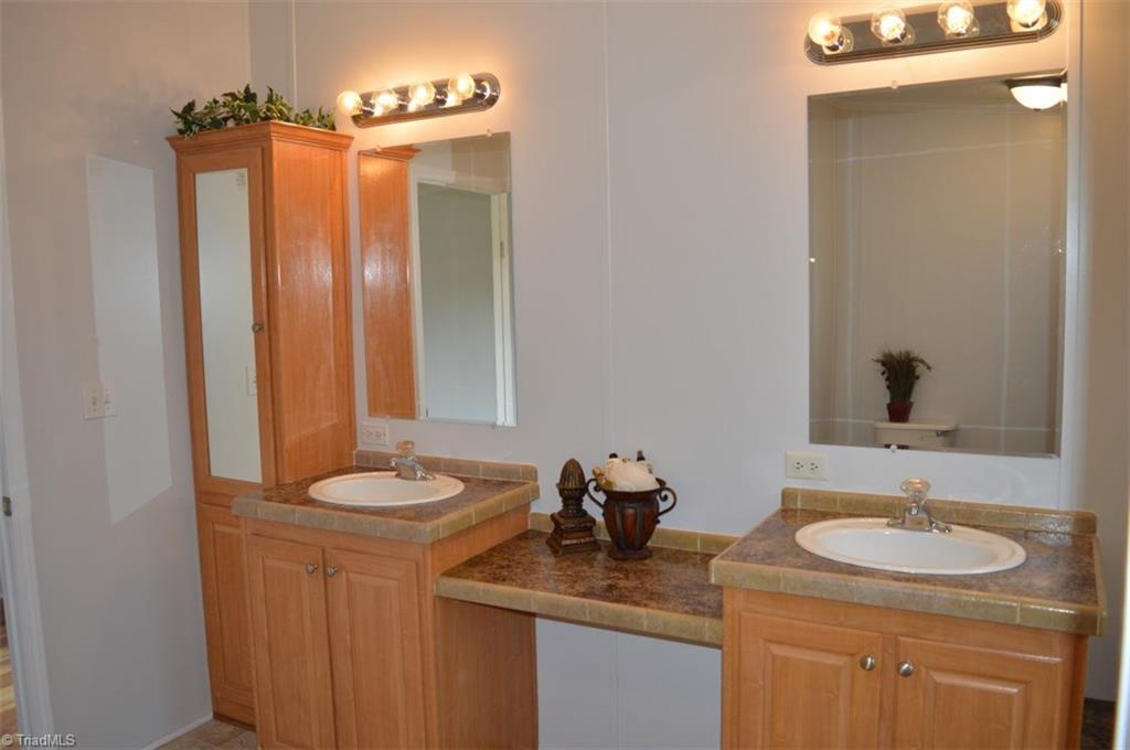 999 Rockingham Lake Road Reidsville, NC 27320 - Photo 26 of 30 Gallery Image 26