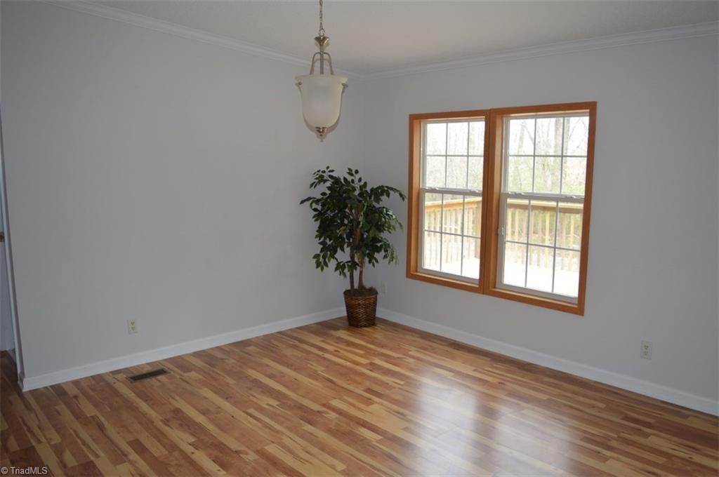 999 Rockingham Lake Road Reidsville, NC 27320 - Photo 6 of 30 Gallery Image 6