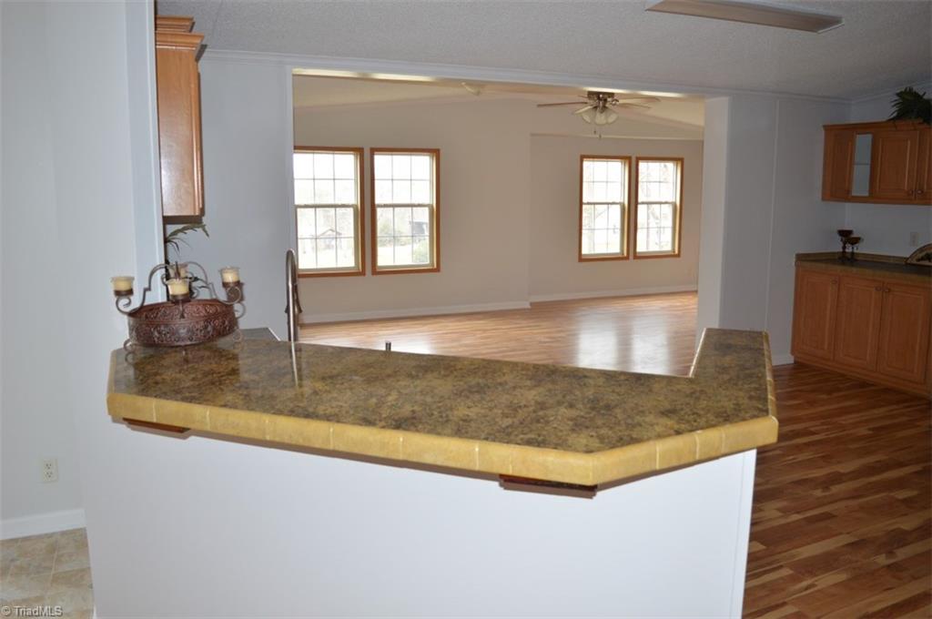 999 Rockingham Lake Road Reidsville, NC 27320 - Photo 9 of 30 Gallery Image 9