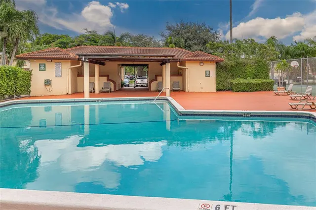 $350,000 | 4653 Northwest 90th Avenue, Unit 4653, Sunrise, FL 33351