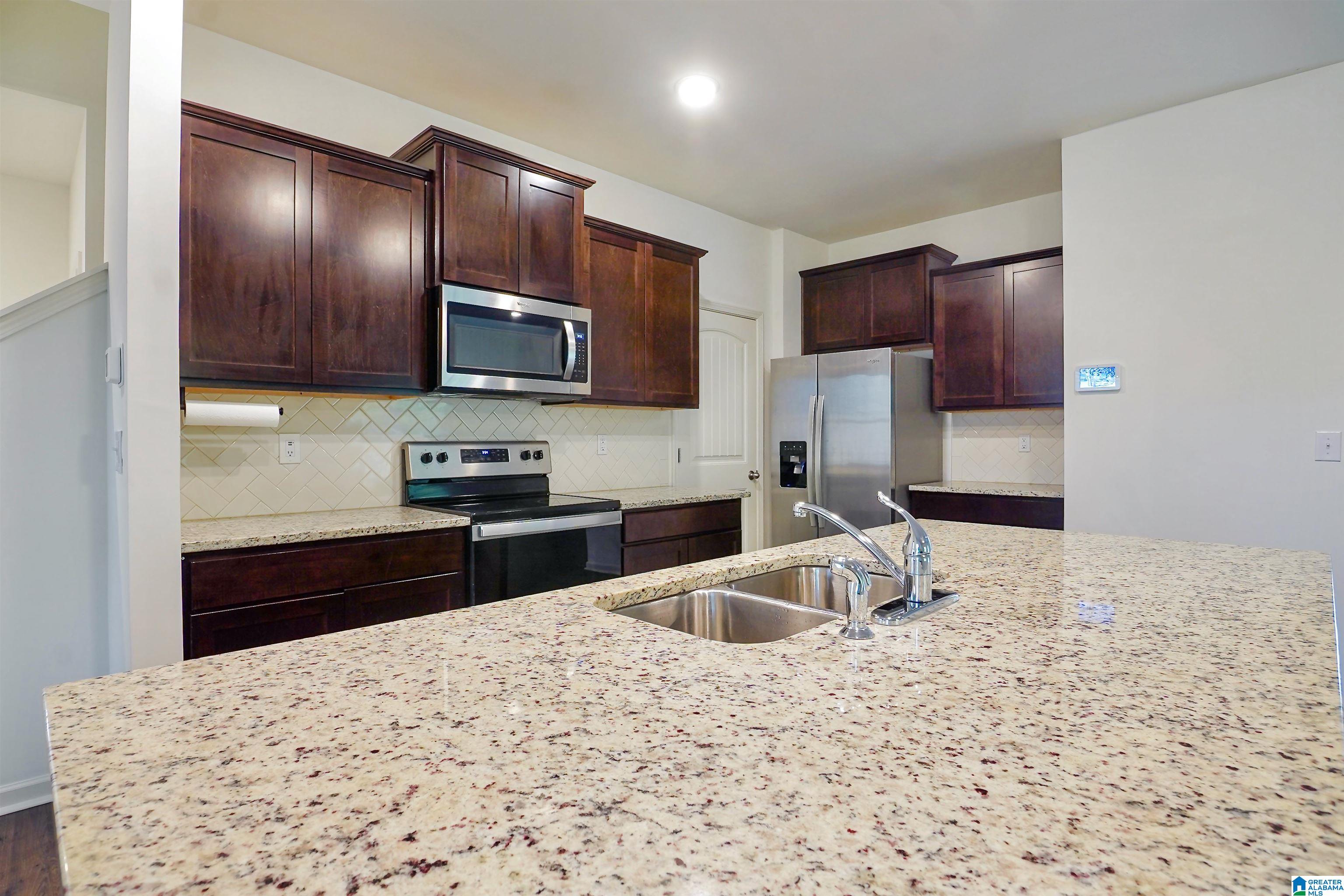1144 Riviera Drive Calera, AL 35040 - Photo 7 of 39 Gallery Image 7