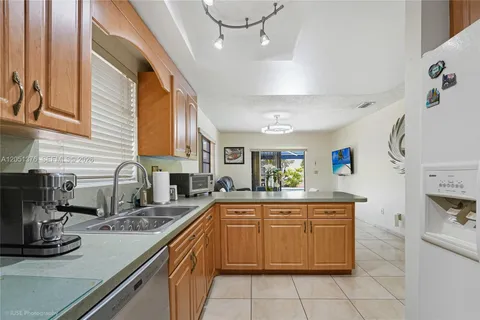 $564,000 | 4001 West 10th Court, Hialeah, FL 33012