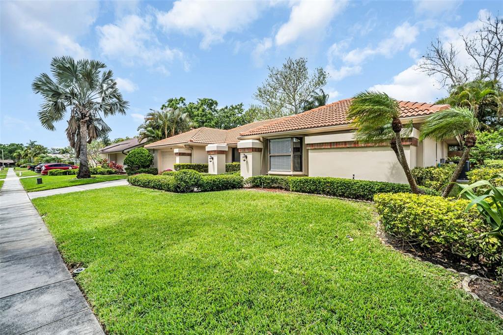 1504 Ridge Top Way Clearwater, FL 33765 - Photo 5 of 67 Gallery Image 5