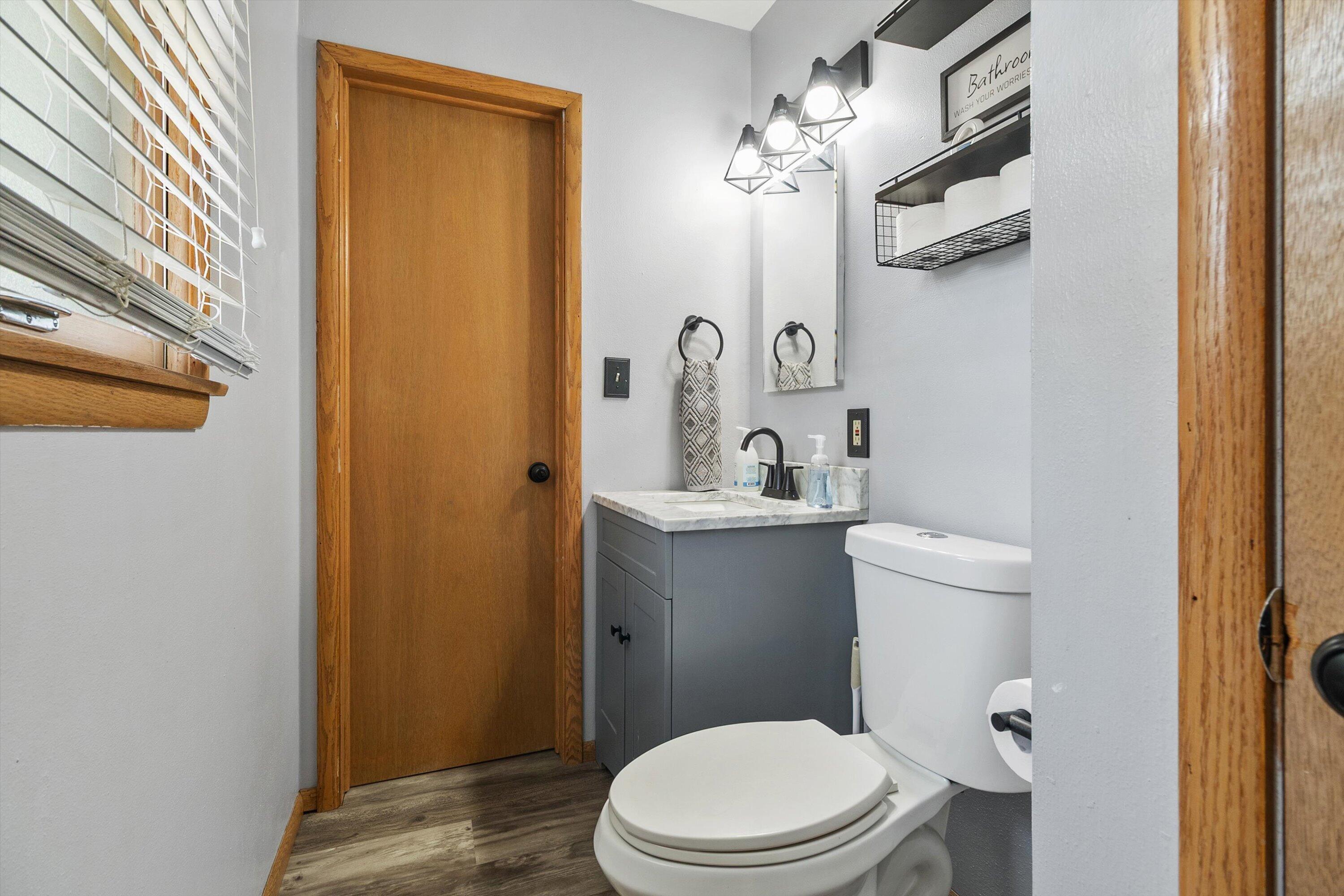 3319 South 86th Street Milwaukee, WI 53227 - Photo 10 of 26 10-E6A6336