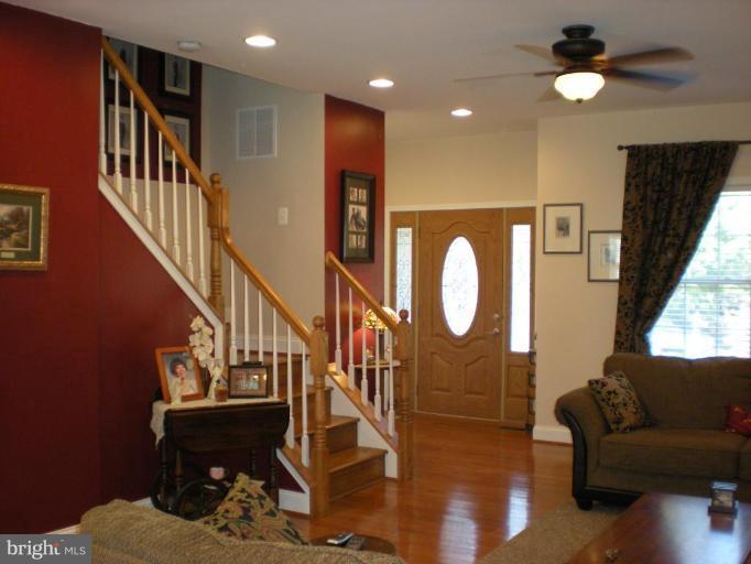 1647 Colony Road Pasadena, MD 21122 - Photo 11 of 27 Living Room #2