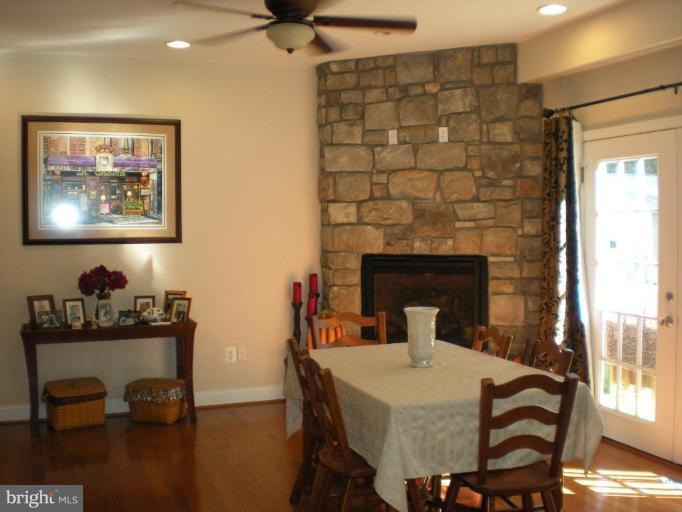 1647 Colony Road Pasadena, MD 21122 - Photo 8 of 27 Kitchen/Dining Room