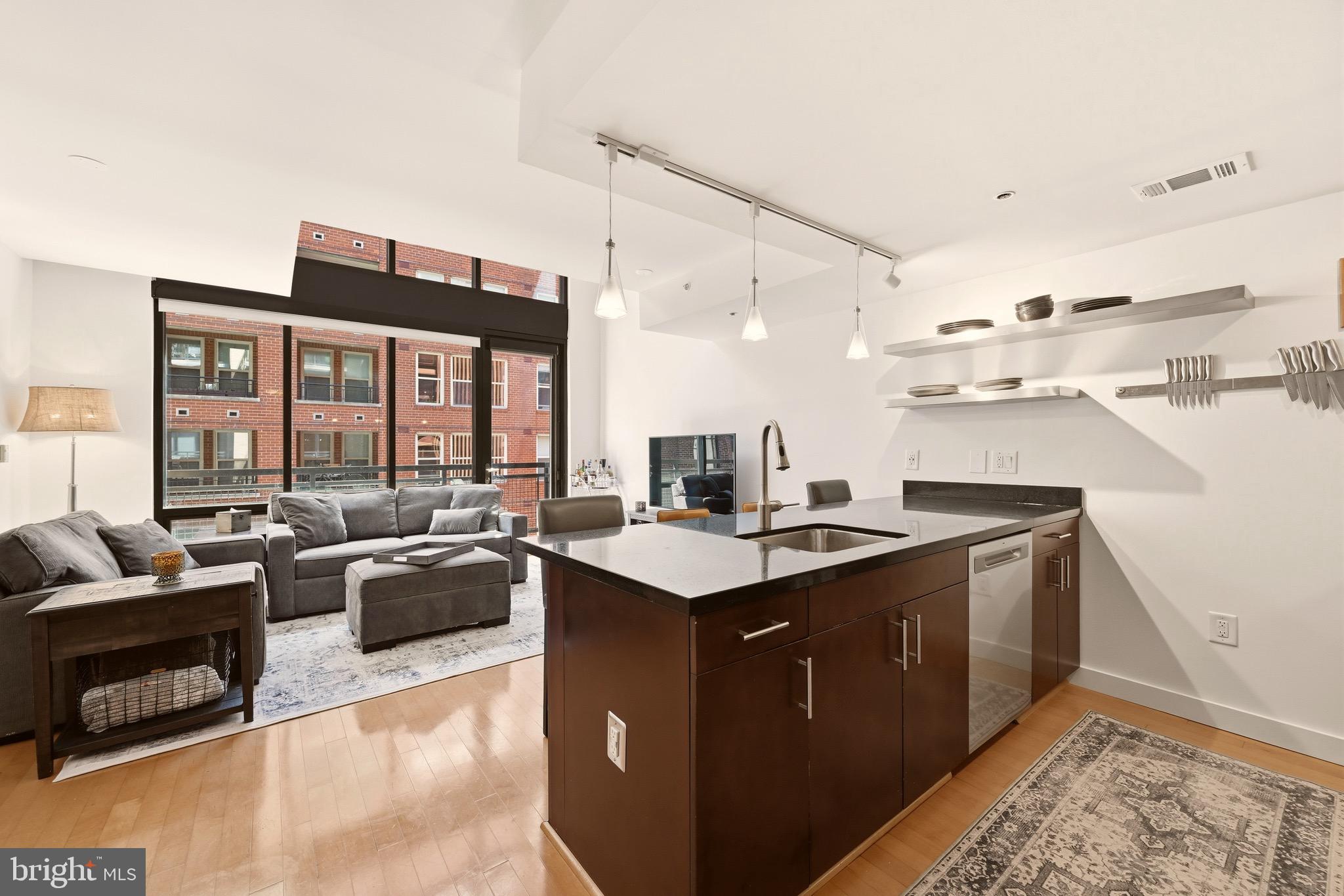 912 F Street Northwest, Unit 500 Washington, DC 20004 - Photo 2 of 29