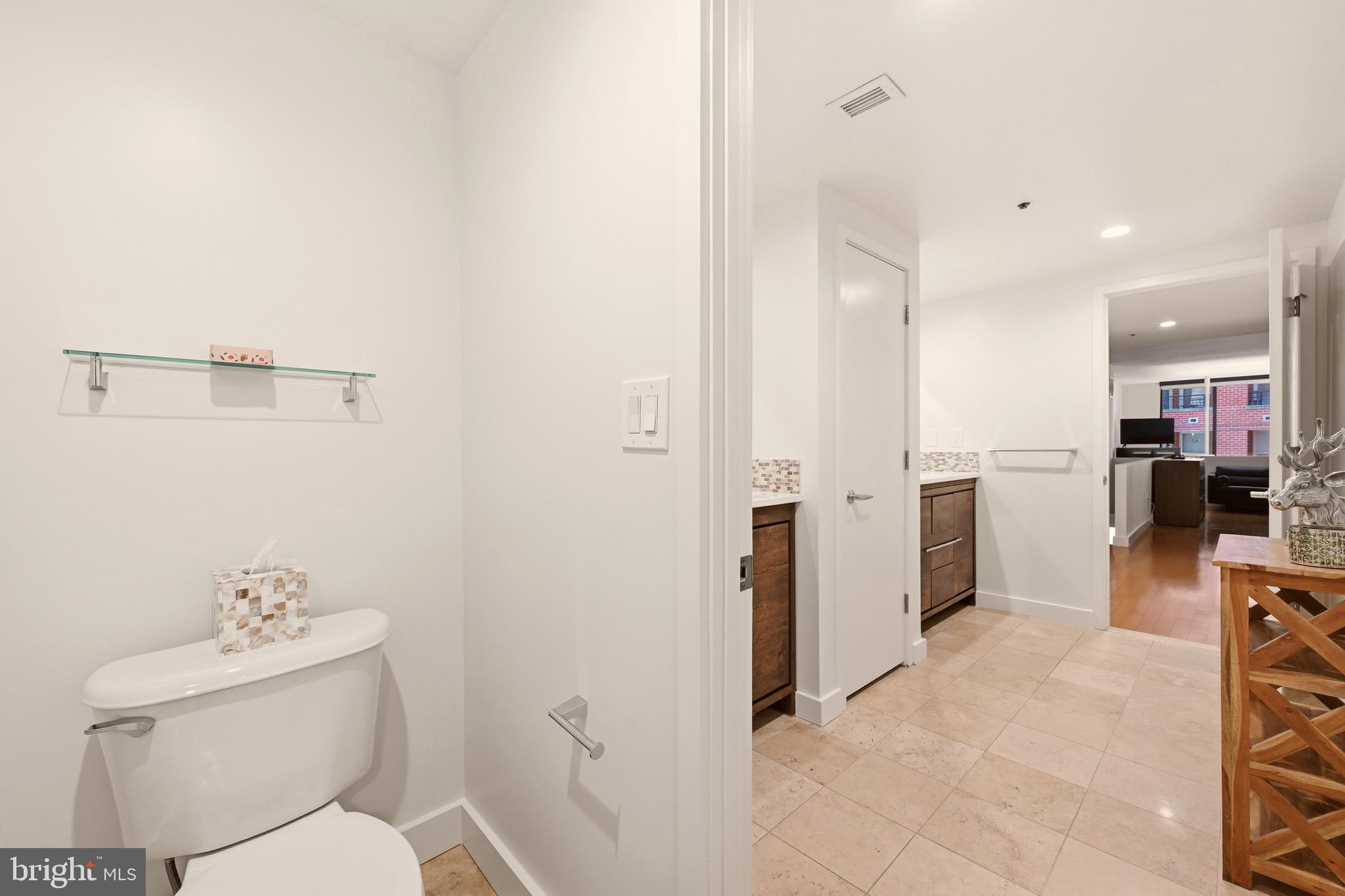 912 F Street Northwest, Unit 500 Washington, DC 20004 - Photo 22 of 29