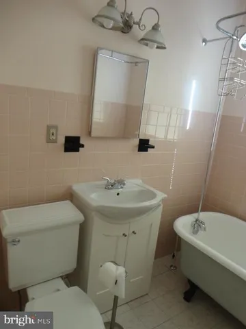 $2,000 | 411 Pelham Street, Fredericksburg, VA 22401