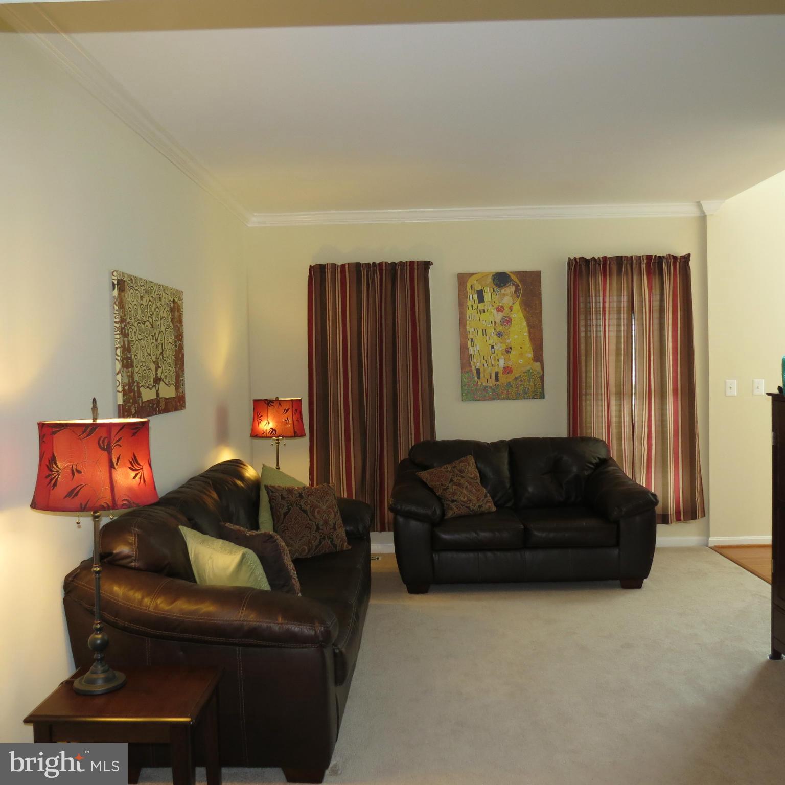3408 East Joppa Road Baltimore, MD 21234 - Photo 11 of 30 Living Room