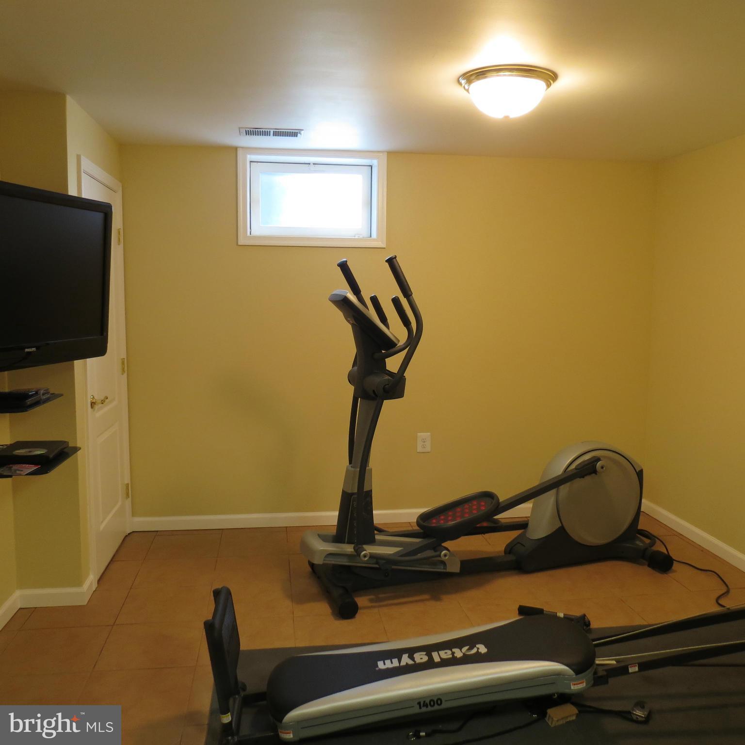 3408 East Joppa Road Baltimore, MD 21234 - Photo 25 of 30 Finished Lower Level