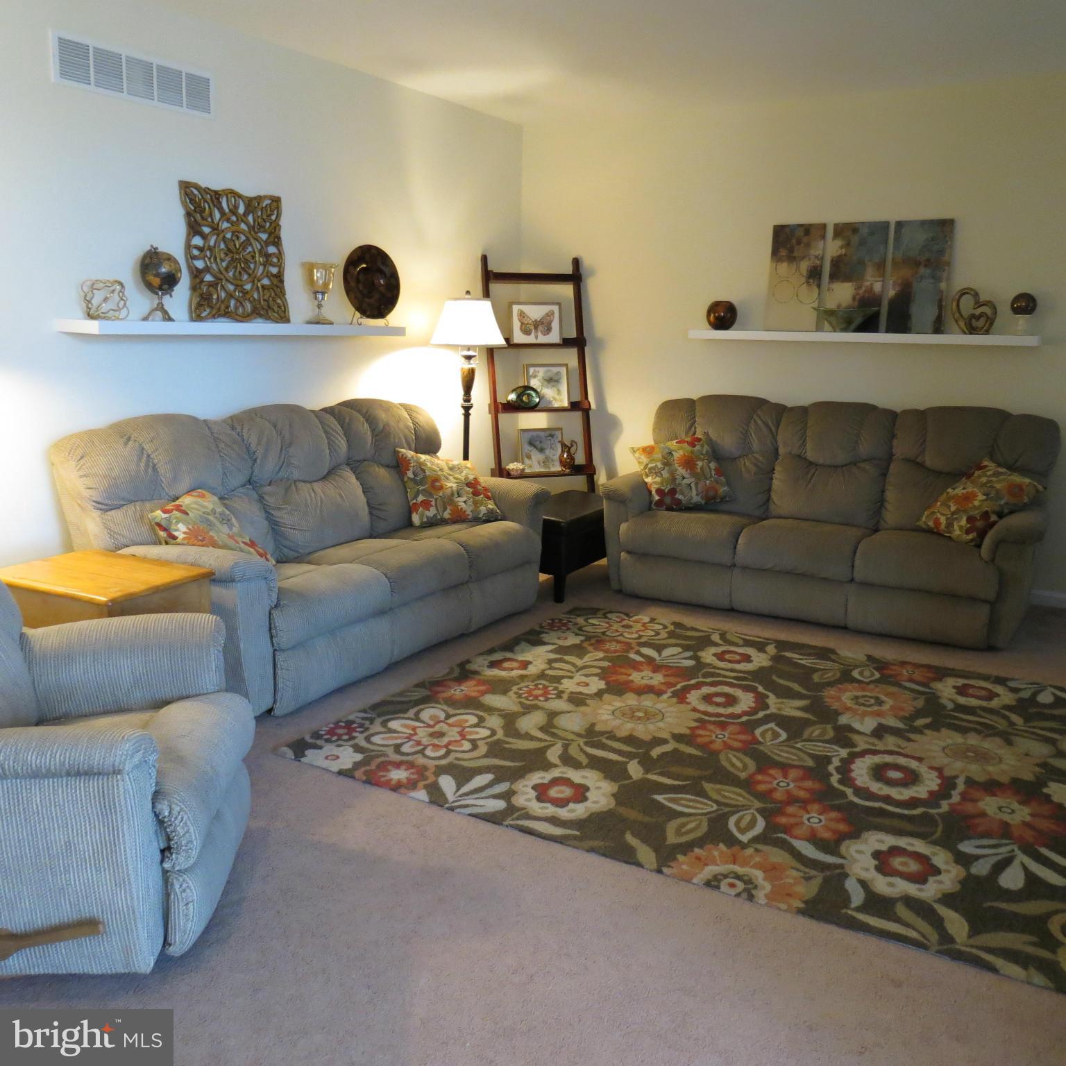 3408 East Joppa Road Baltimore, MD 21234 - Photo 9 of 30 Family Room