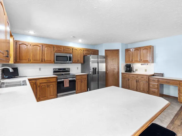 $359,999 | 10222 Brookcrest Drive, Evansville, IN 47711