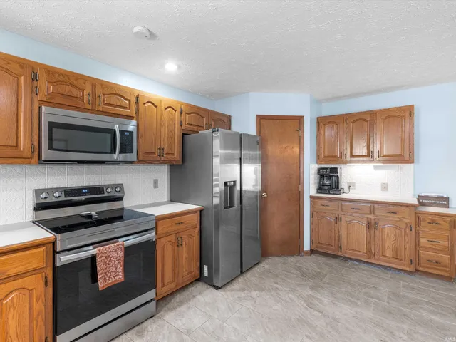 $359,999 | 10222 Brookcrest Drive, Evansville, IN 47711