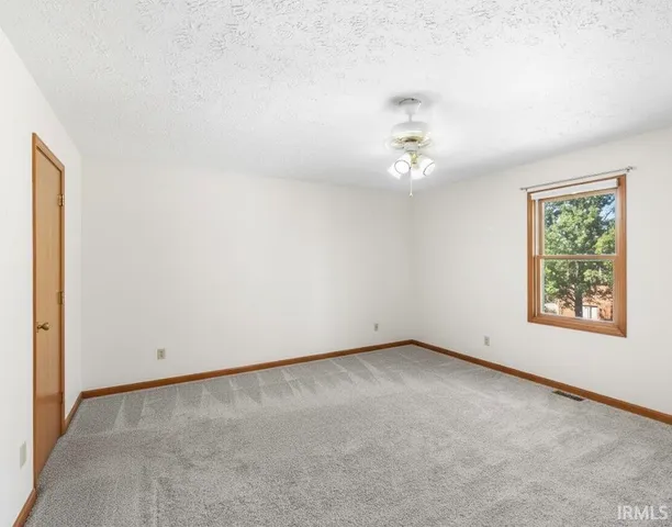 $359,999 | 10222 Brookcrest Drive, Evansville, IN 47711