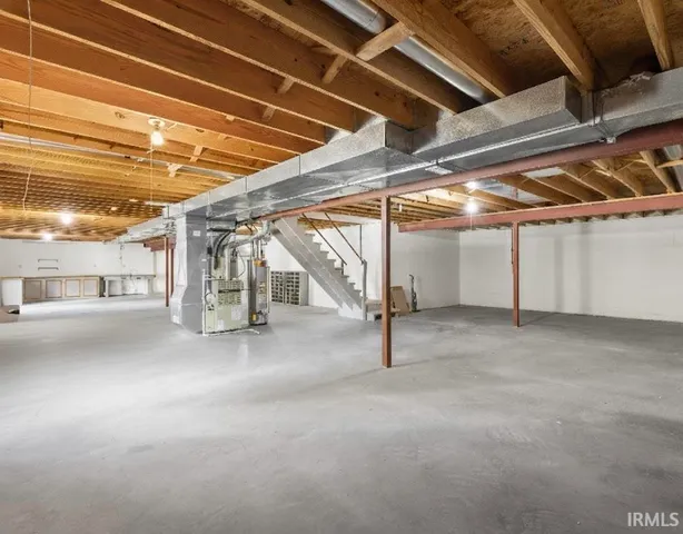 $359,999 | 10222 Brookcrest Drive, Evansville, IN 47711