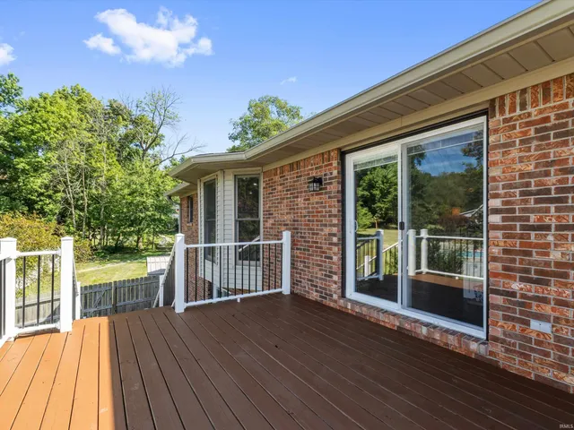 $359,999 | 10222 Brookcrest Drive, Evansville, IN 47711